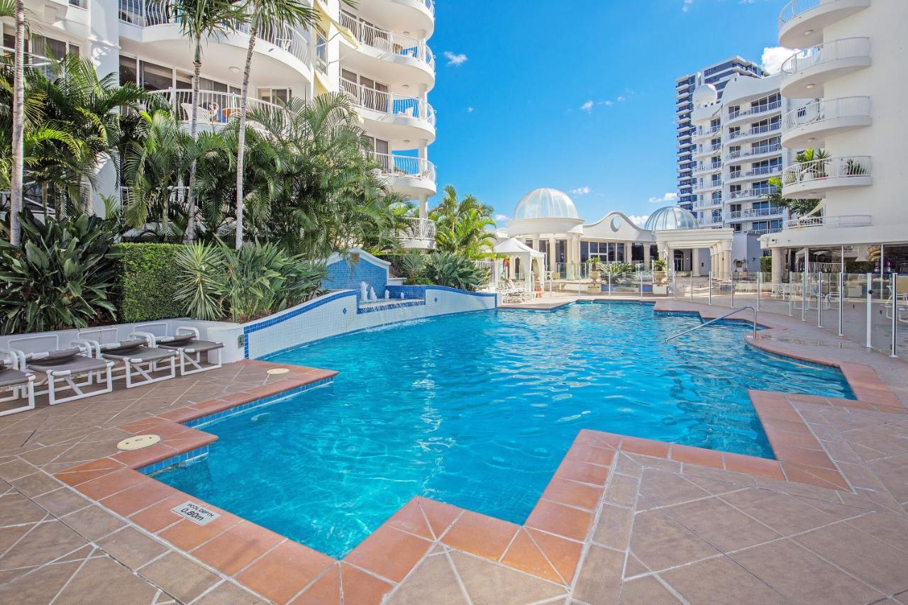 Broadbeach Apartment *